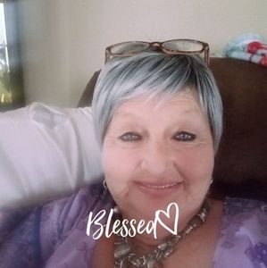 Meet your Posher, Denise